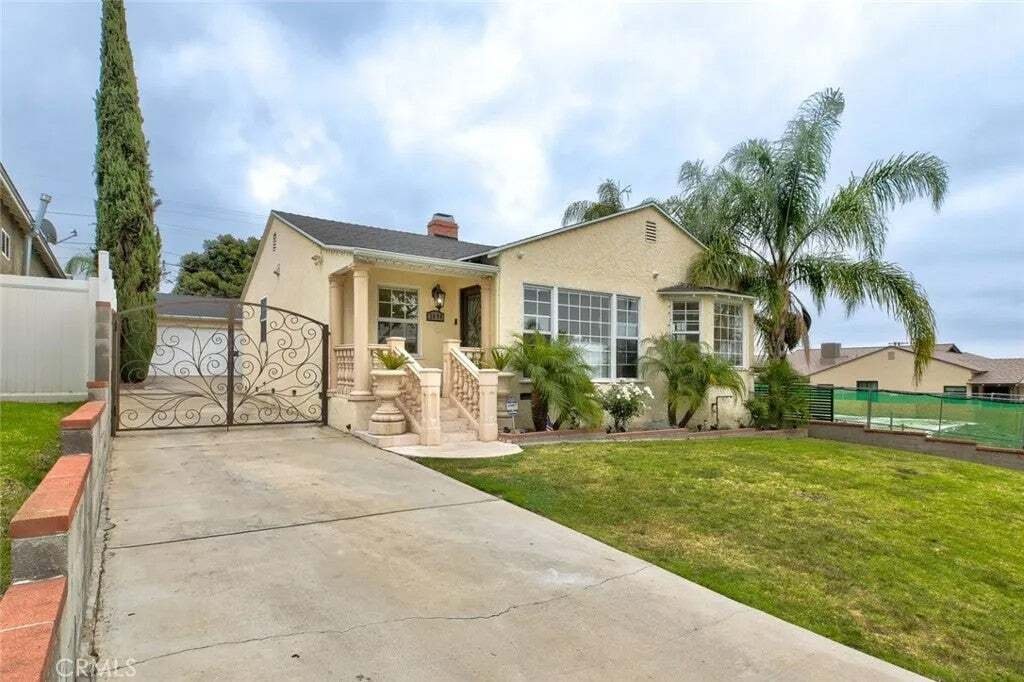 House in Burbank, California, United States 3 - 17633177