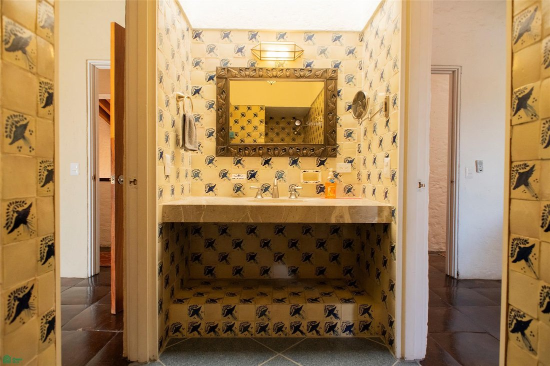 House in Presita Guadalupe, Guanajuato, Mexico 5 - 17093344