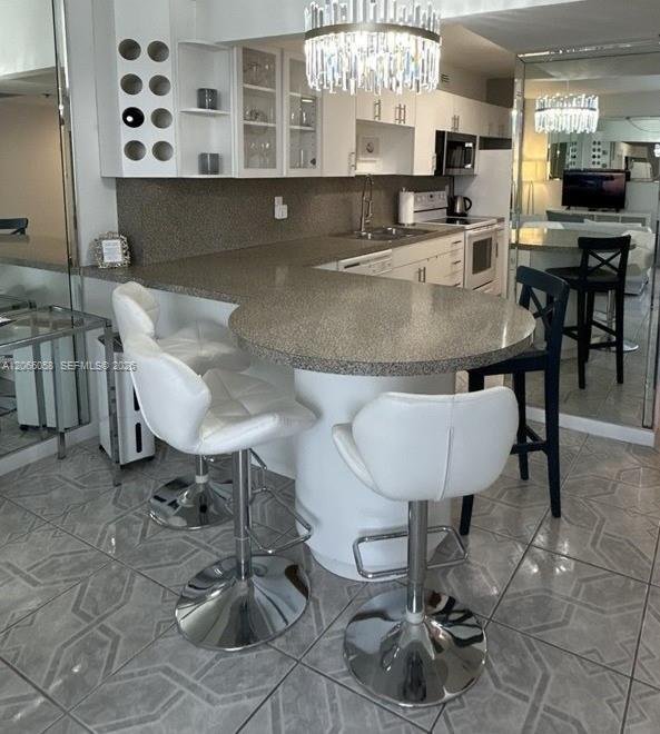 Condo in Miami Beach, Florida, United States 4 - 18602440