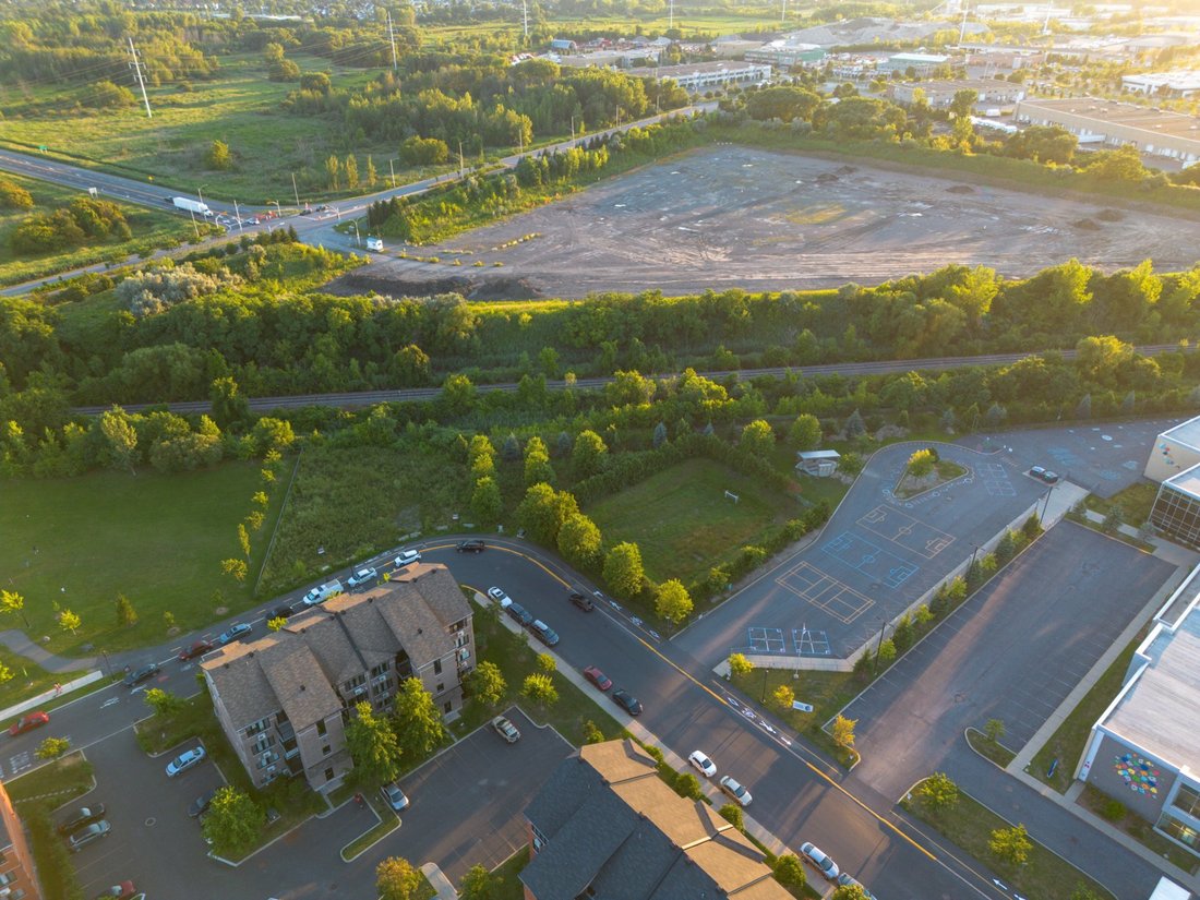 Land in Brossard, Quebec, Canada 2 - 17390937