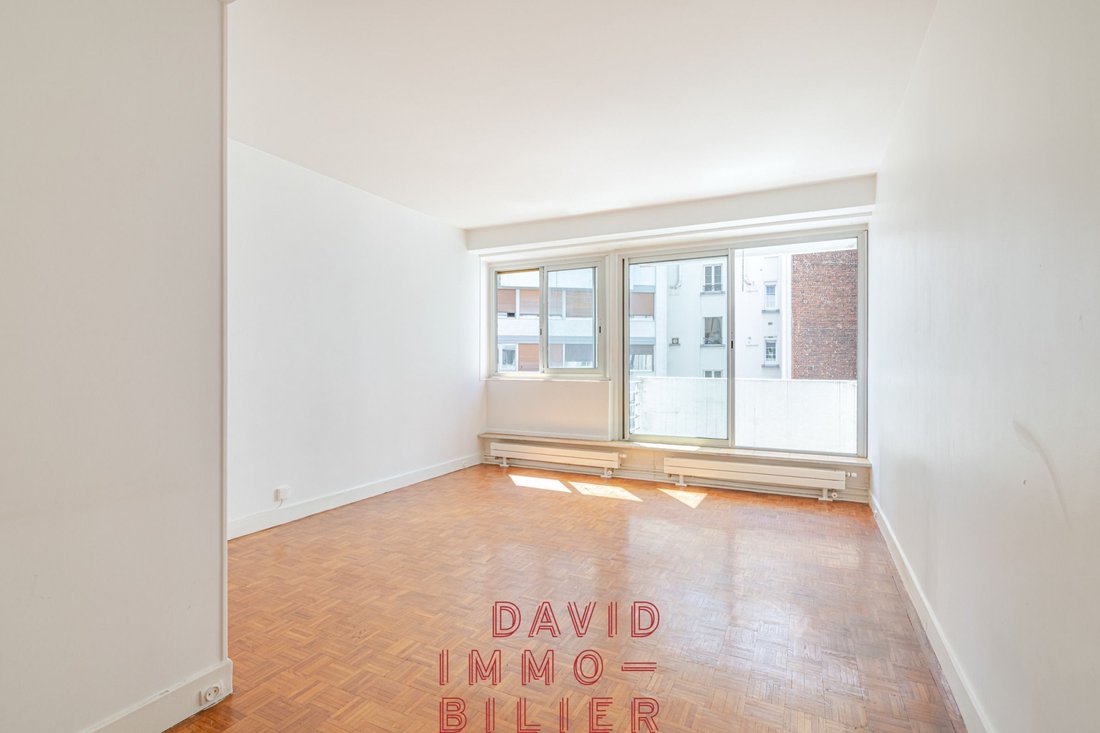 Apartment in Lorette-Martyrs, Paris 9e Arrondissement, Paris 1 - 17467204