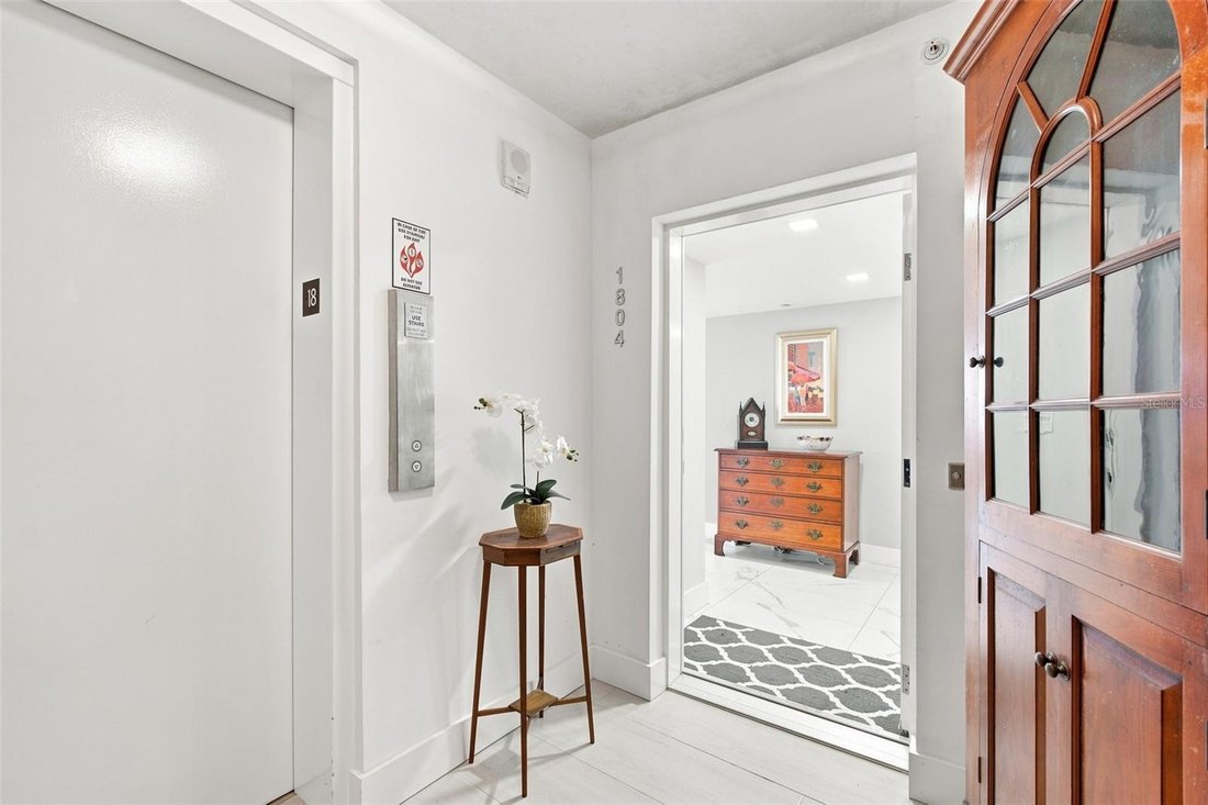 Condo in Sarasota, Florida, United States 5 - 18600901
