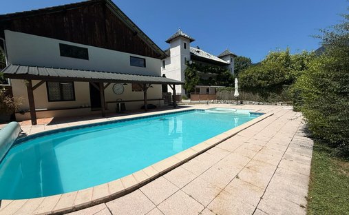 House in Centre Ville, Albertville, France 1