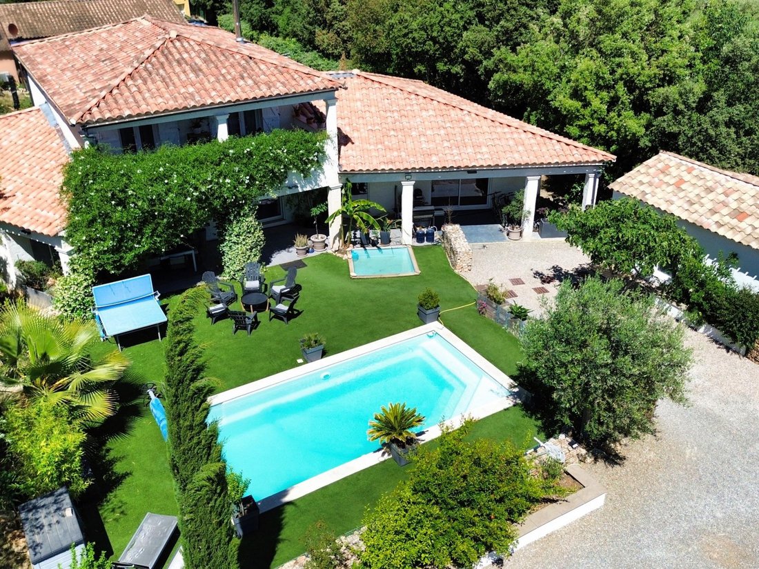 Villa in Montfort-sur-Argens, Provence-Alpes-Côte d'Azur, France 1 - 17451736
