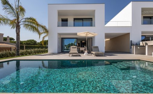 House in Quarteira, Algarve, Portugal 1