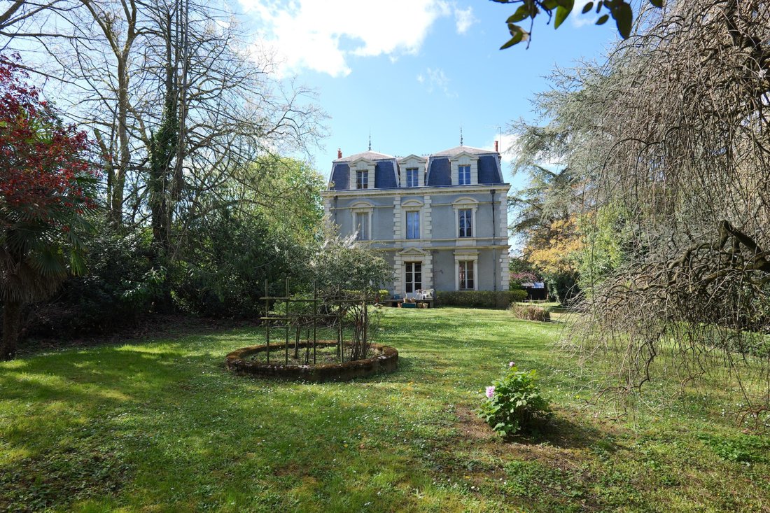 House in Thouars, Nouvelle-Aquitaine, France 3 - 17612223