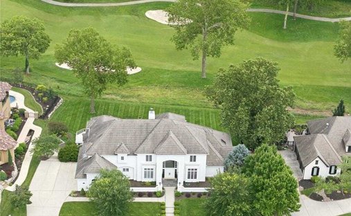 House in Parkville, Missouri, United States 1