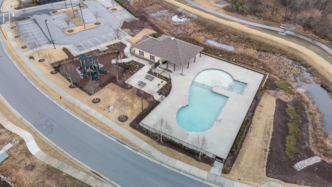 Townhouse in Apex, North Carolina, United States 2 - 18601533