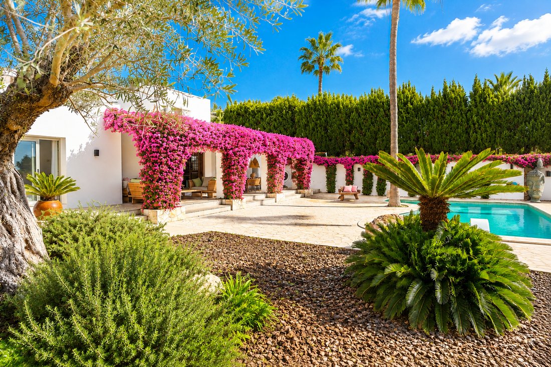 Finca in Jesus, Santa Eularia des Riu, Balearic Islands 4 - 17947125
