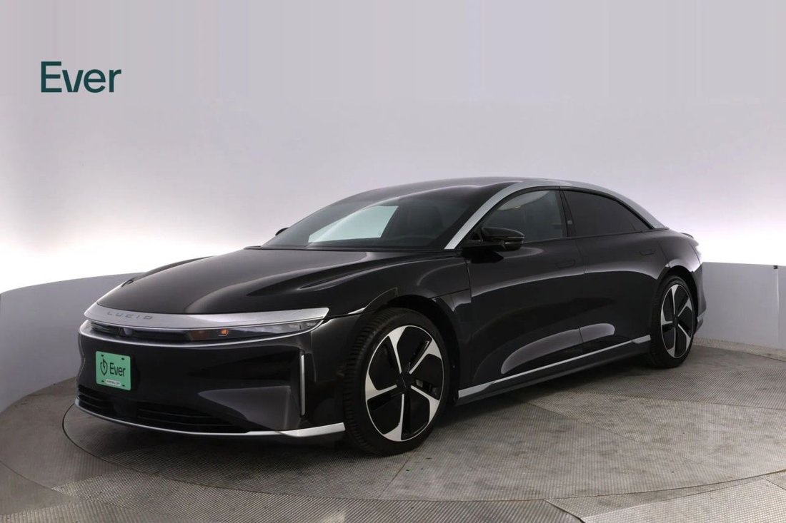 Sedan in San Francisco, CA, United States 2 - 18051258
