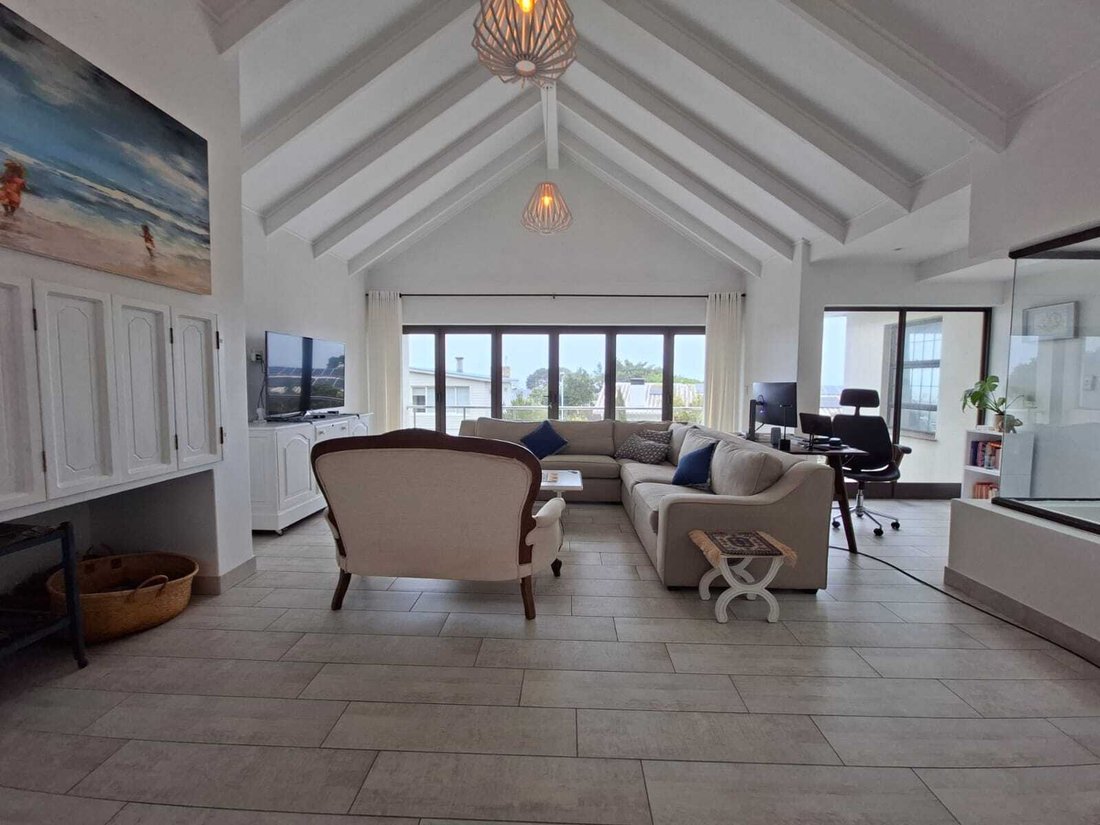 Country House in Fernkloof Estate, Western Cape, South Africa 3 - 18598869