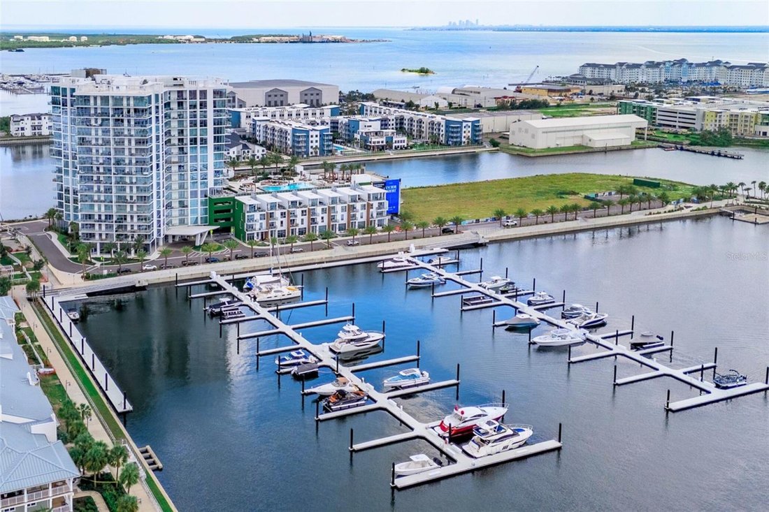 Condo in Tampa, Florida, United States 3 - 18601298