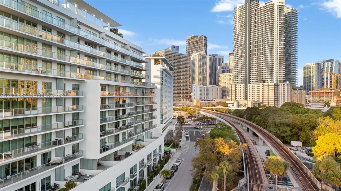 Condo in Miami, Florida, United States 2 - 18602347