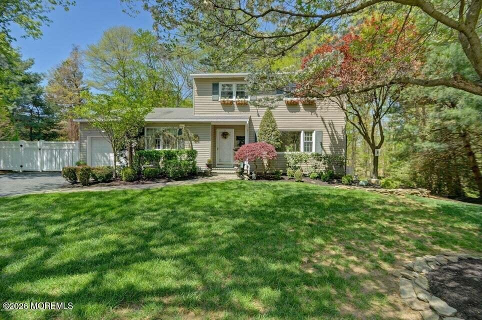 House in Lincroft, New Jersey, United States 2 - 18600773