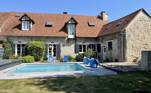 Villa in Sermaise, Ile-de-France, France 1