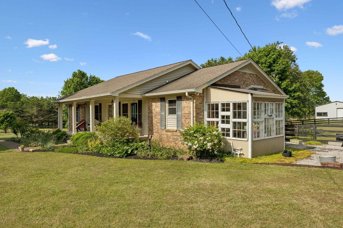 House in Thompson's Station, Tennessee, United States 4 - 18597077