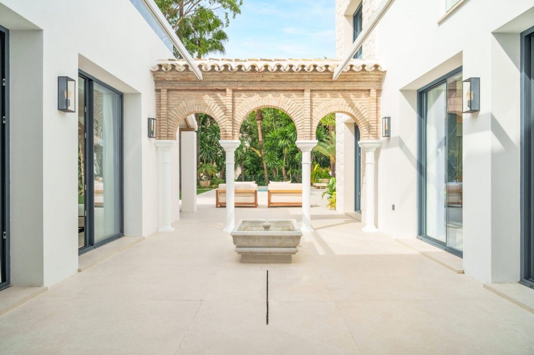 Villa in Marbella, Andalusia, Spain 3 - 18596897