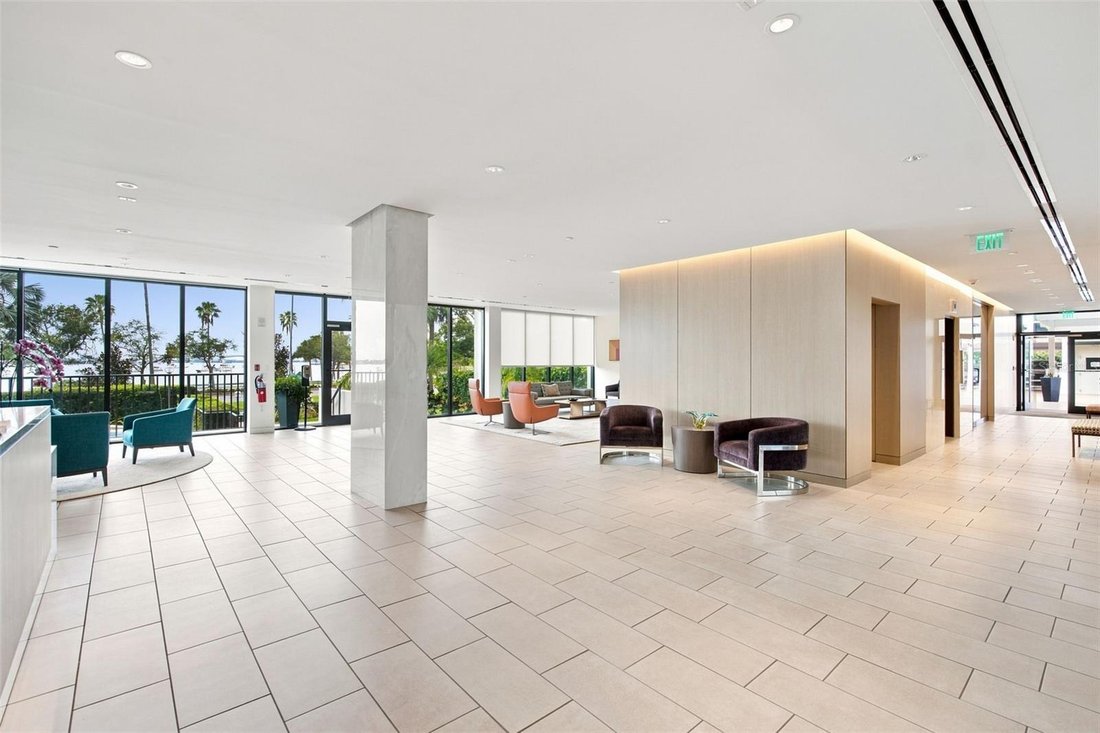 Condo in Sarasota, Florida, United States 3 - 18600901