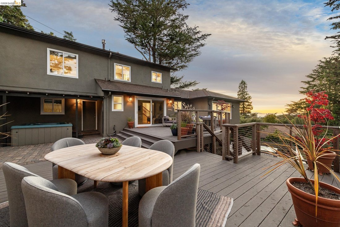 House in Oakland, California, United States 1 - 18596661