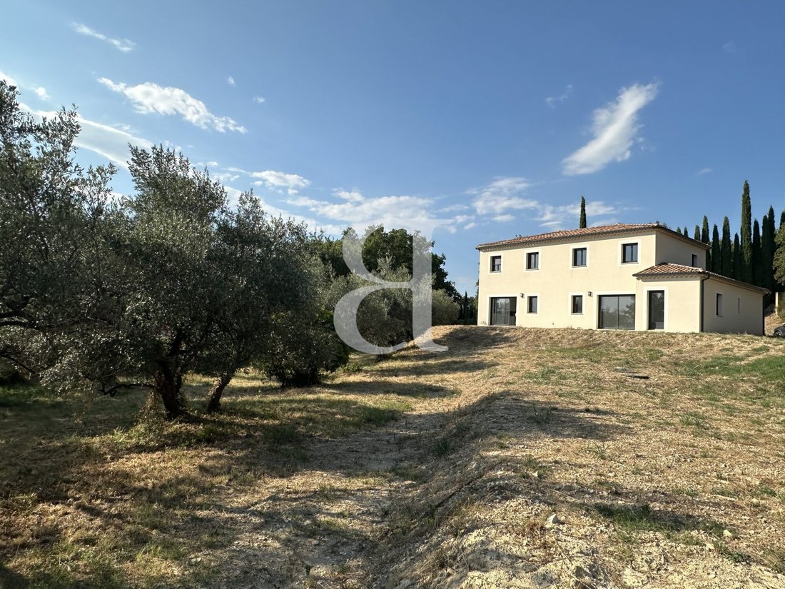 Villa in Séguret, Provence-Alpes-Côte d'Azur, France 1 - 18603980