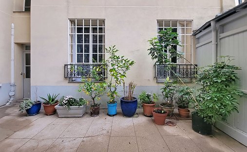 Apartment in Lorette-Martyrs, Paris 9e Arrondissement, Paris 1