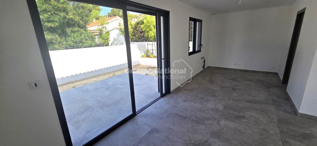 Villa in Le Rove, Provence-Alpes-Côte d'Azur, France 4 - 18602940