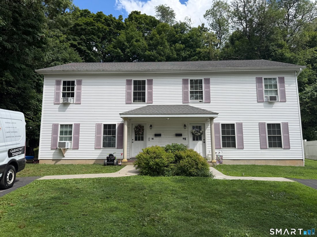 Naugatuck, Connecticut, United States 1 - 18602271