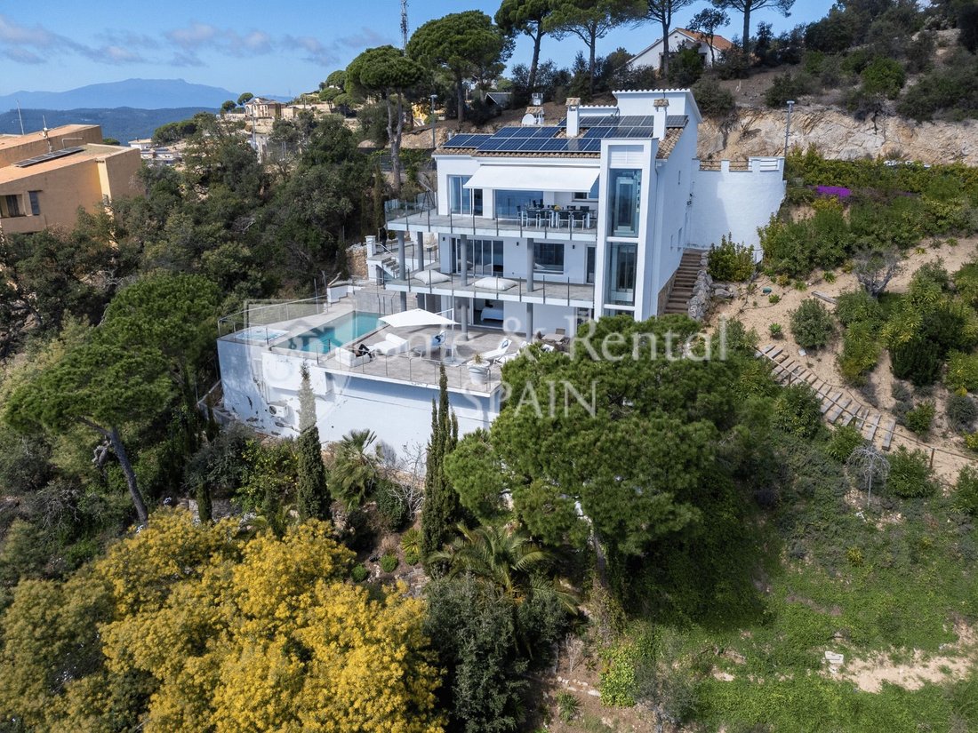 Chalet in Lloret de Mar, Catalonia, Spain 2 - 18599588