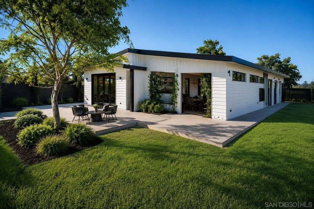 House in Altadena, California, United States 3 - 18602021