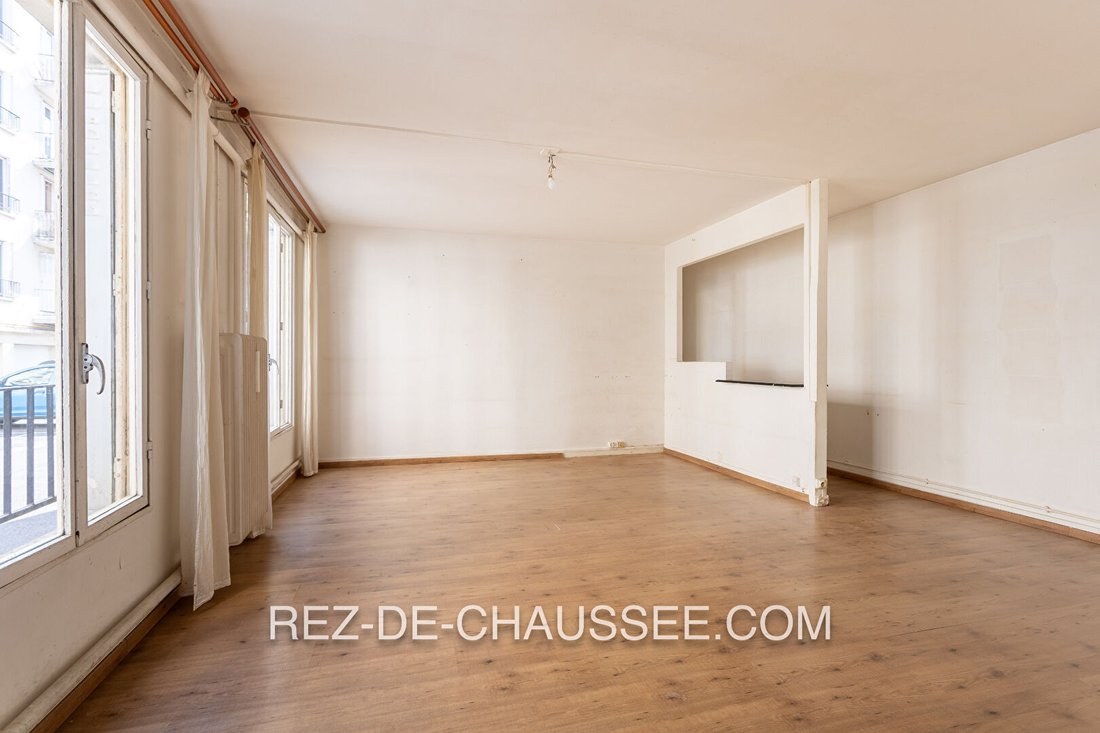 Apartment in Louis Blanc-Aqueduc, Paris 10e Arrondissement, Paris 2 - 17192614