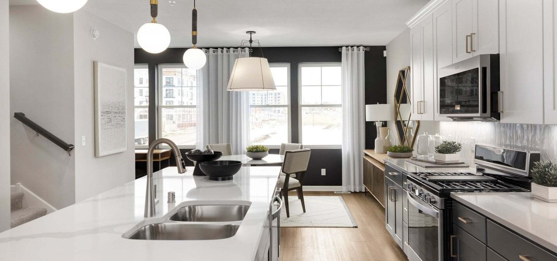 Townhouse in Hoffman Estates, Illinois, United States 2 - 18601414