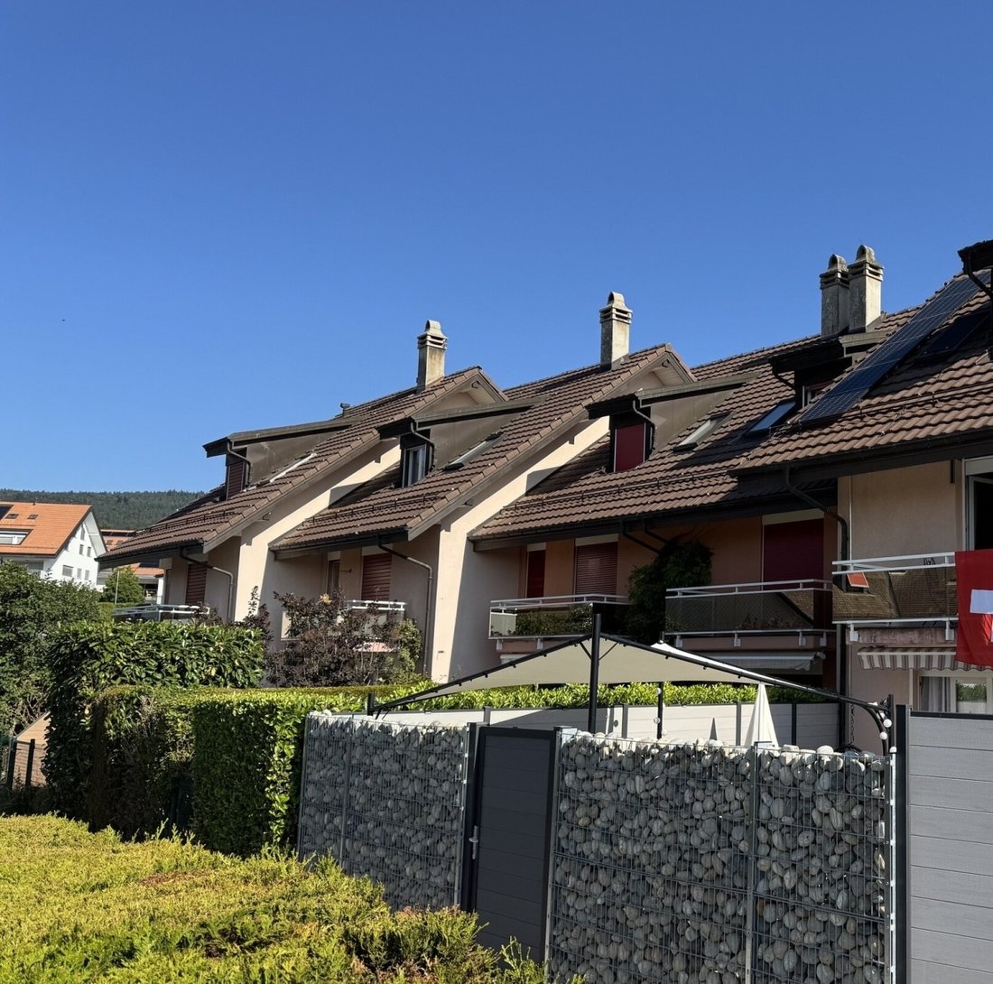 Villa in Gimel, Vaud, Switzerland 1 - 18600034