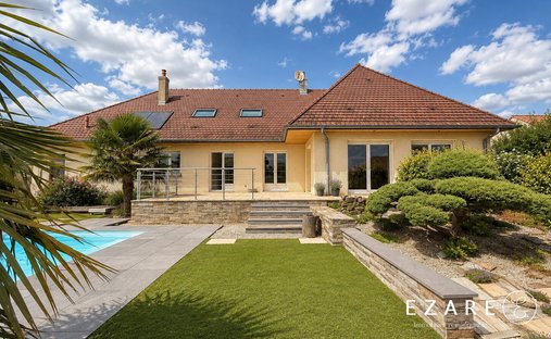 House in Arc-sur-Tille, Bourgogne – Franche-Comté, France 1
