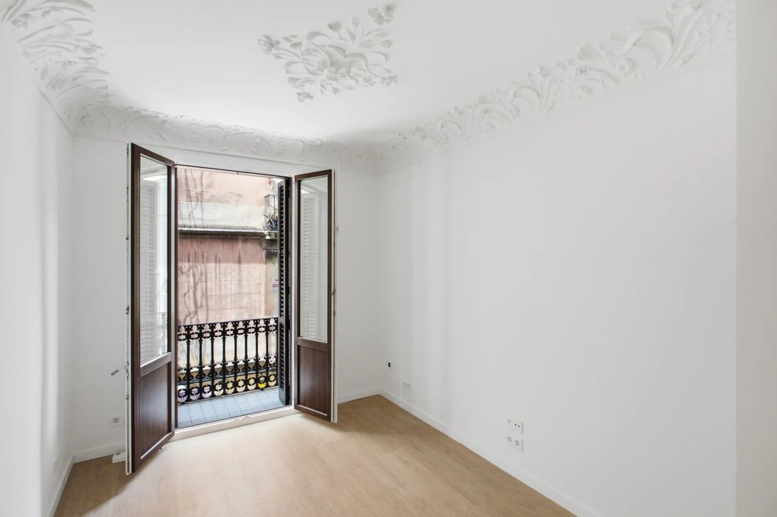 Apartment in Sarrià-Sant Gervasi, Barcelona, Spain 1 - 18598415
