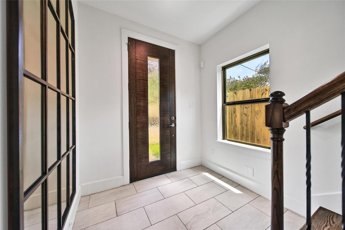 House in Houston, Texas, United States 3 - 18602357