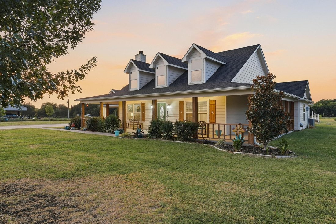 House in Farmersville, Texas, United States 3 - 18597213