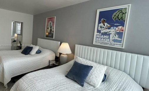 Condo in Miami Beach, Florida, United States 1