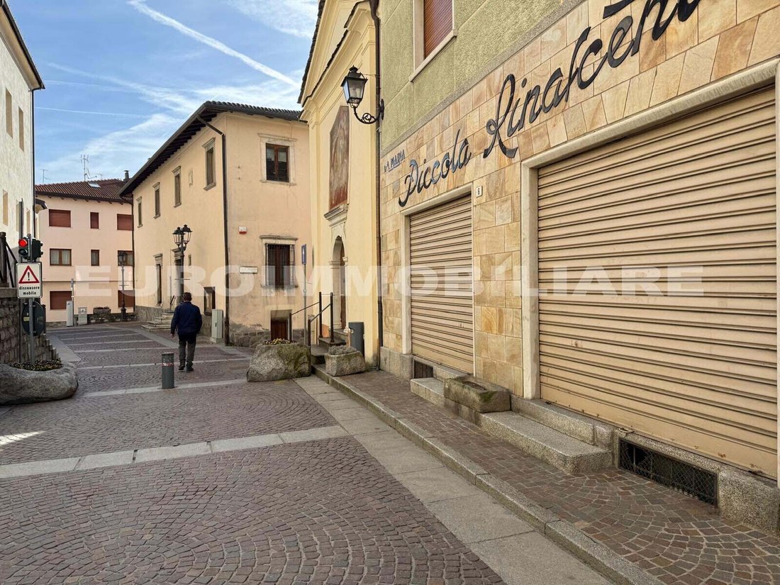House in Vezza d'Oglio, Lombardy, Italy 2 - 18600075