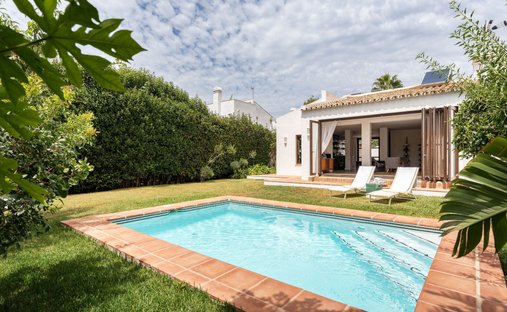Villa a Atalaya Isdabe, Estepona, Andalusia 1