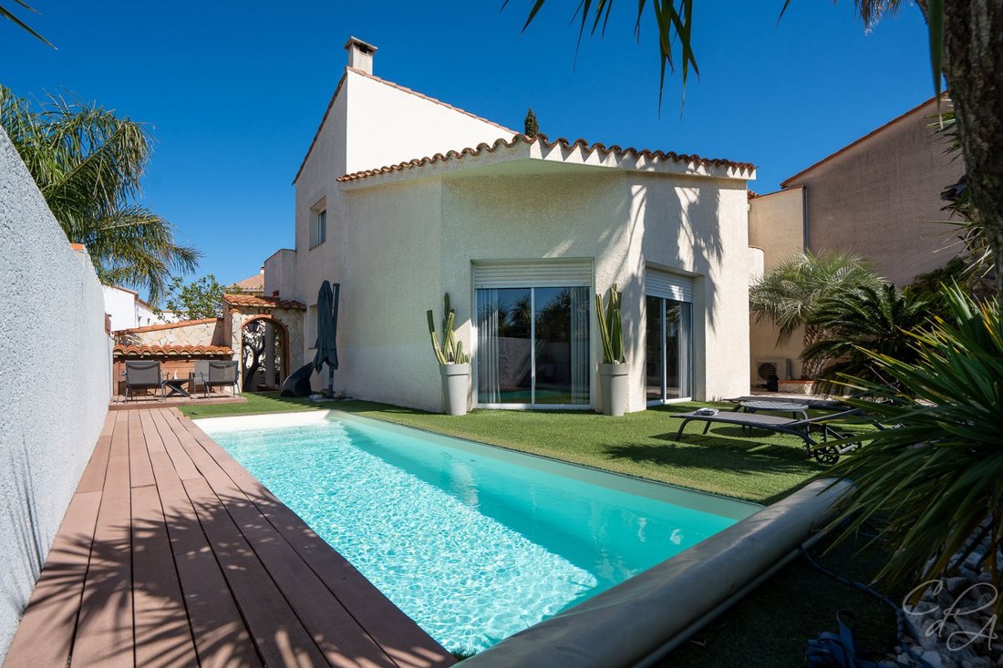 Villa in Centre Ville, Perpignan, France 1 - 18597619