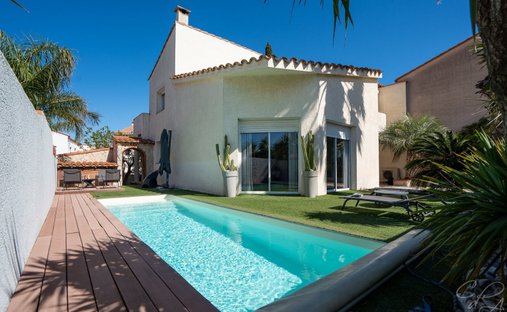Villa in Centre Ville, Perpignan, France 1