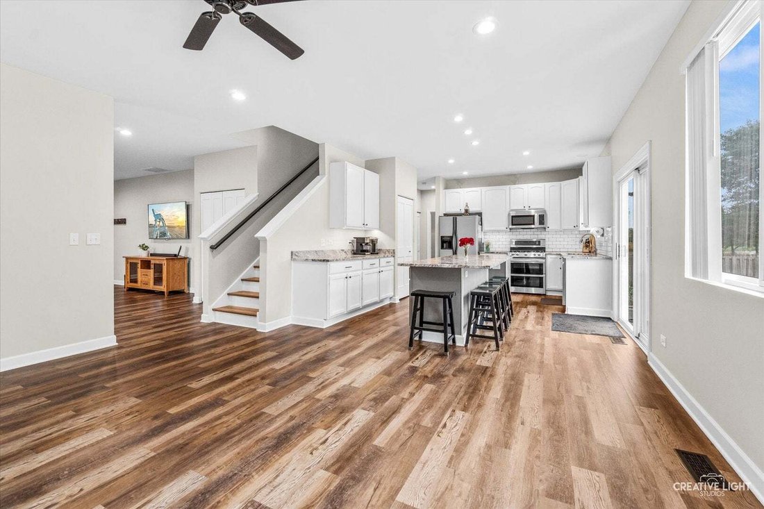 House in Pingree Grove, Illinois, United States 5 - 18601403