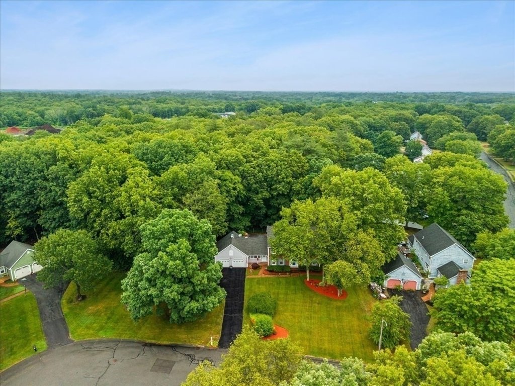 House in Taunton, Massachusetts, United States 4 - 18260994