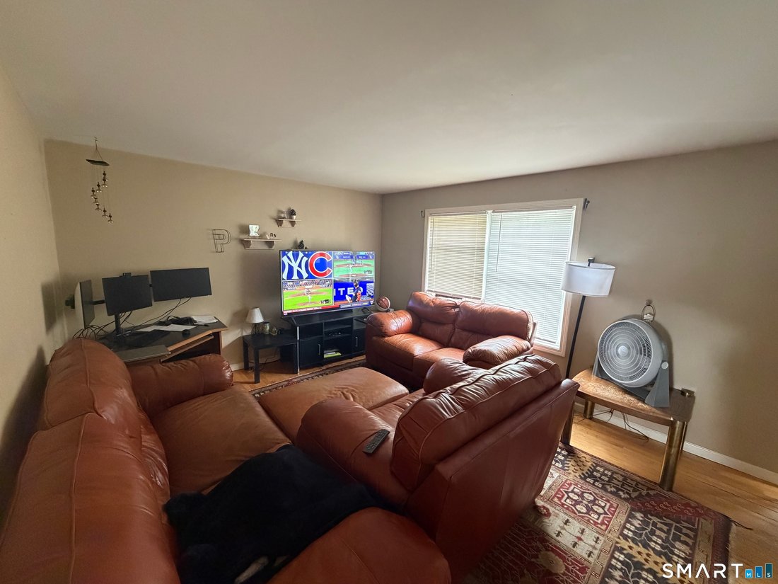 Naugatuck, Connecticut, United States 4 - 18602200