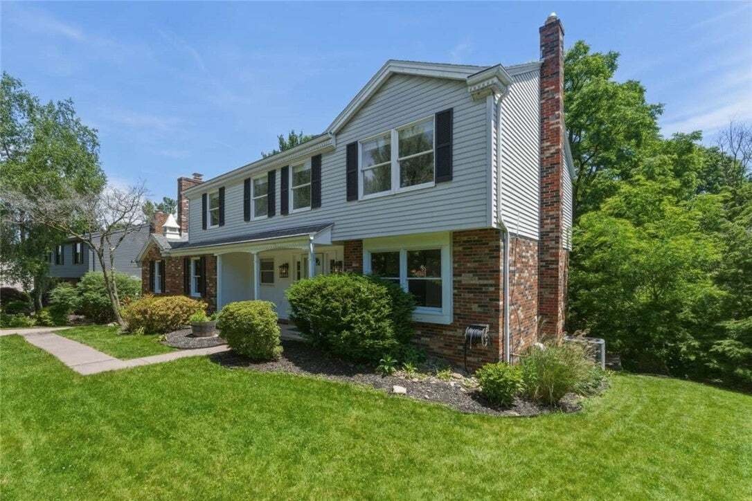 House in Mount Lebanon, Pennsylvania, United States 5 - 18180819
