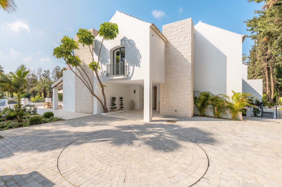 Villa in Marbella, Andalusia, Spain 2 - 18596897