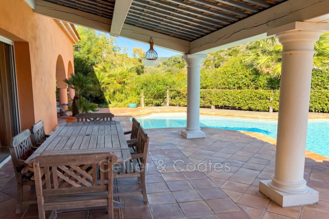 House in Le Lavandou, Provence-Alpes-Côte d'Azur, France 3 - 18597504