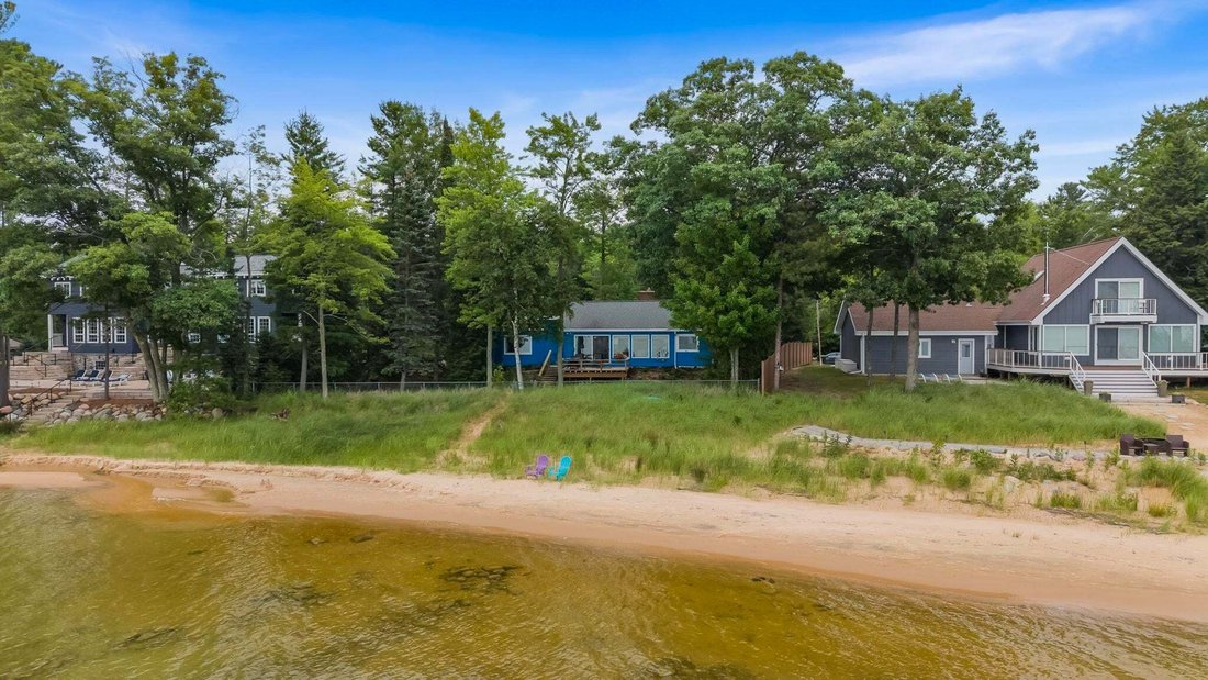 House in Elk Rapids, Michigan, United States 4 - 18600183