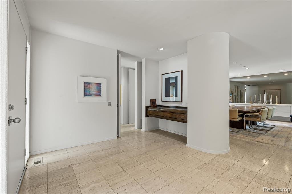 Condo in Bloomfield Hills, Michigan, United States 4 - 18564962