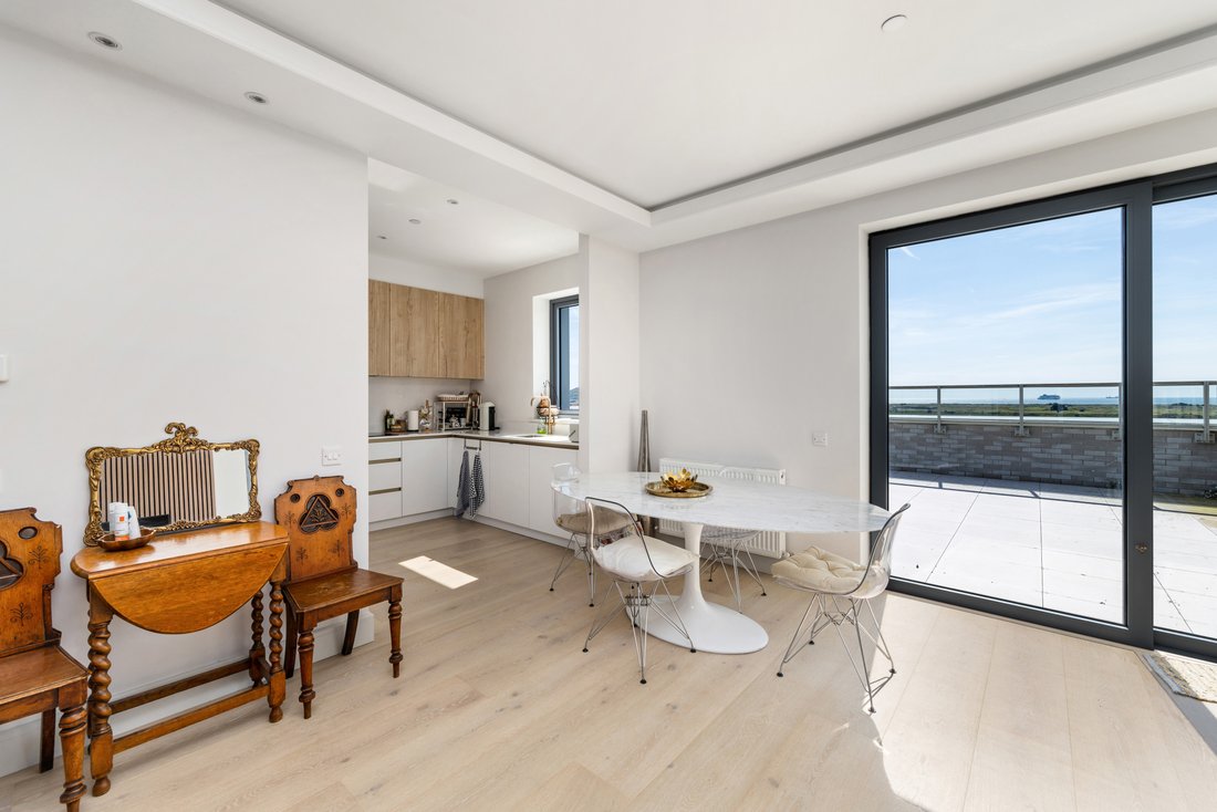 Apartment in Dublin, County Dublin, Ireland 5 - 18596634